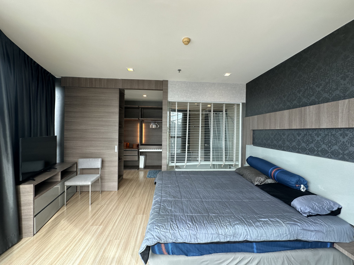 Condo sky walk condo and Weltz residence I BTS Prakhanong I Best price!! | #HL