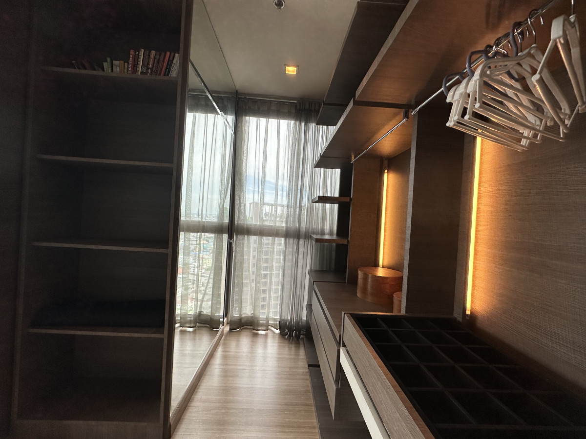 Condo sky walk condo and Weltz residence I BTS Prakhanong I Best price!! | #HL