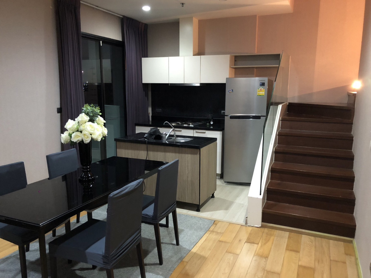 Fuse Sathorn-Taksin I BTS Wongwienyai I Best price for rent! | #HL