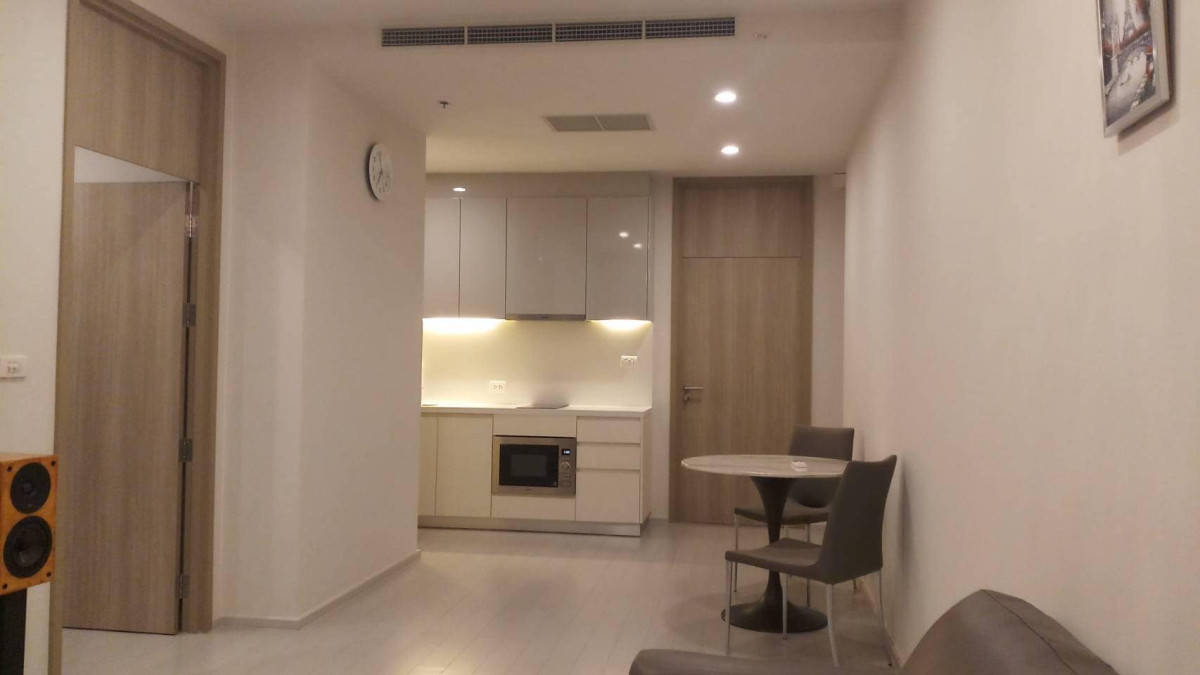 Noble Ploenchit 1 bed !!  | The Best deal price !! with high floor and nice view. Hot Unit !! like new one with fully fitted. #HL