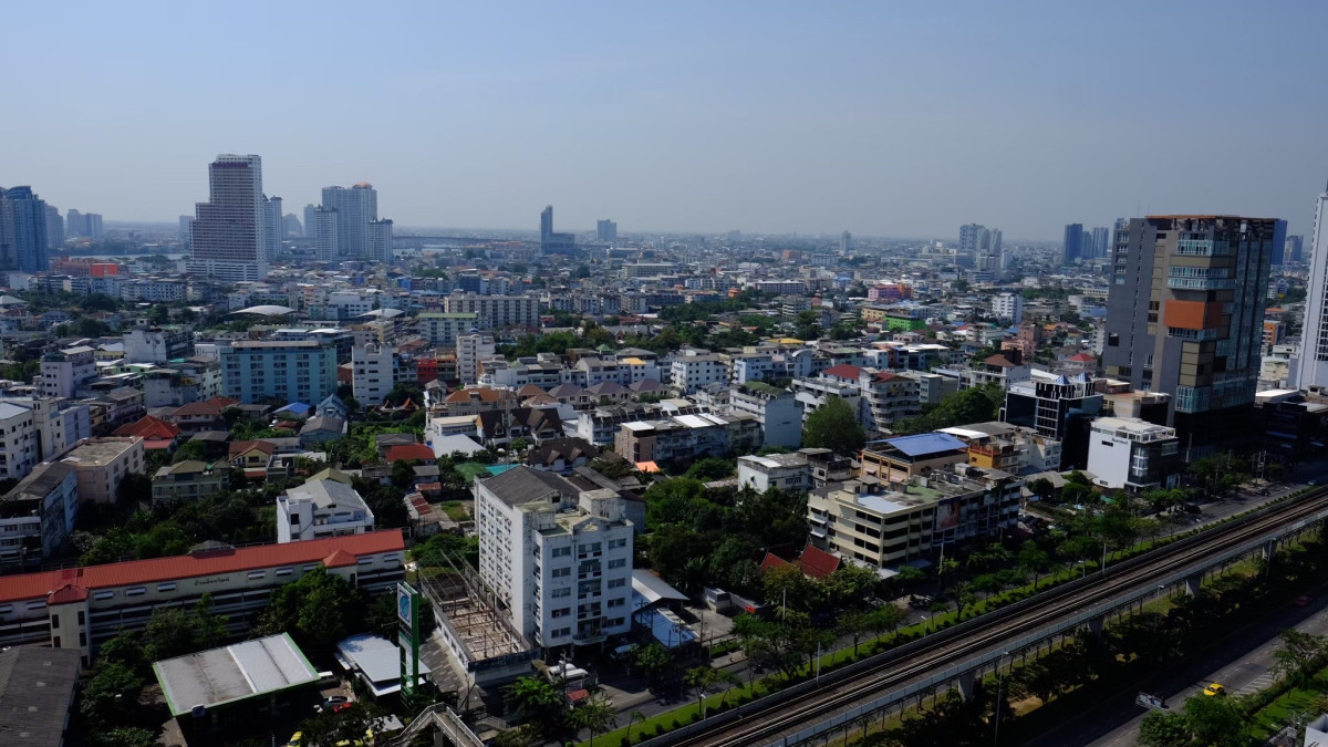 Q House sathorn l BTS กรุงธนบุรี | ห้องชั้นสูง วิวสวย ไม่มีเสียงมารบกวน ส่วนกลาง