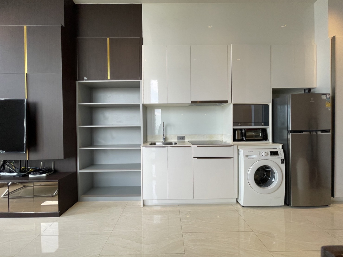 ASHTON SILOM / BTS SILOM / HL / ASHTON SILOM 2 BEDROOM READY TO MOVE IN HIGH FLOOR