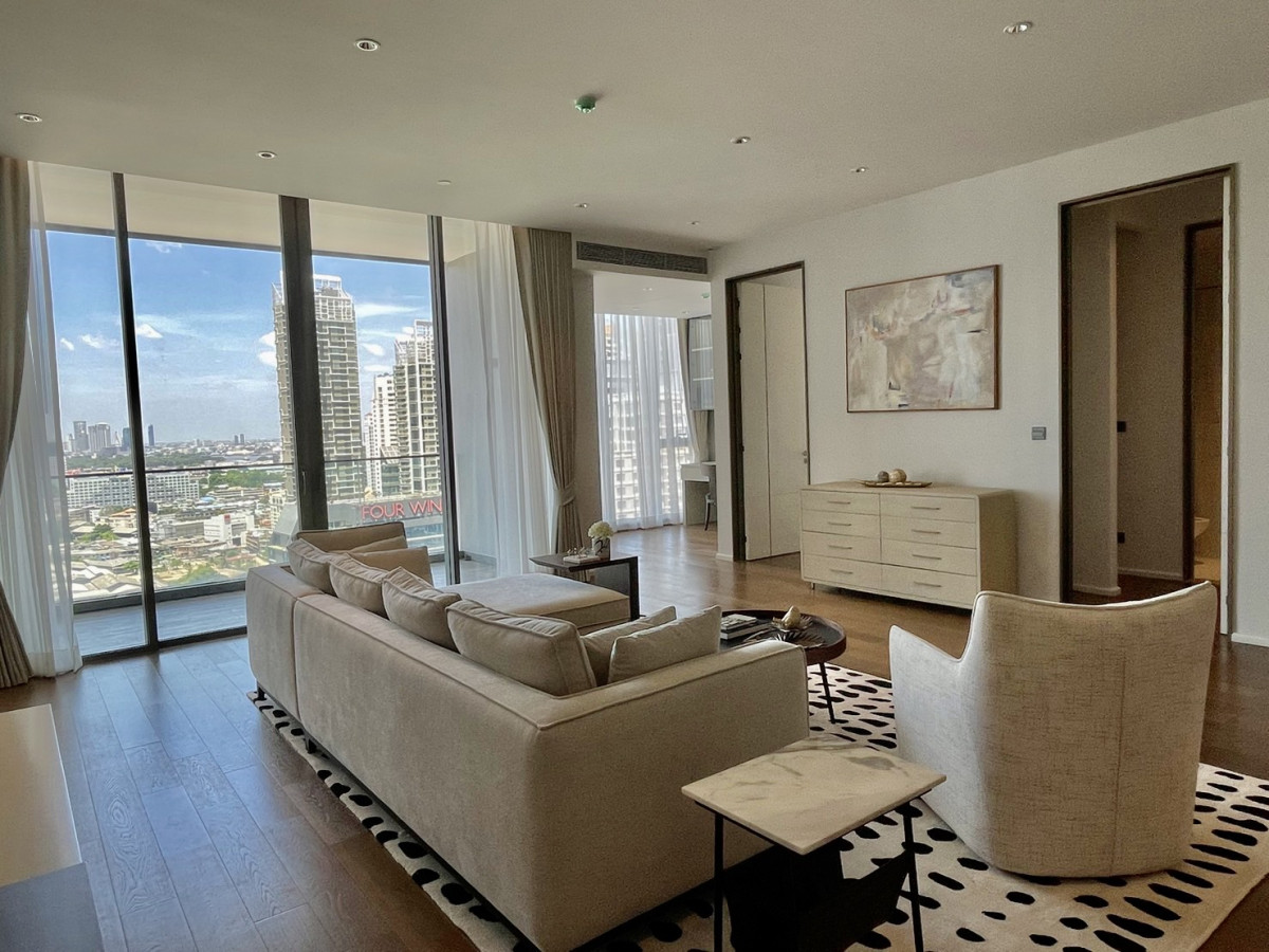 Kraam Sukhumvit 26| BTS Phrom Phong |The best price ,Quiet and private,View city | #HL