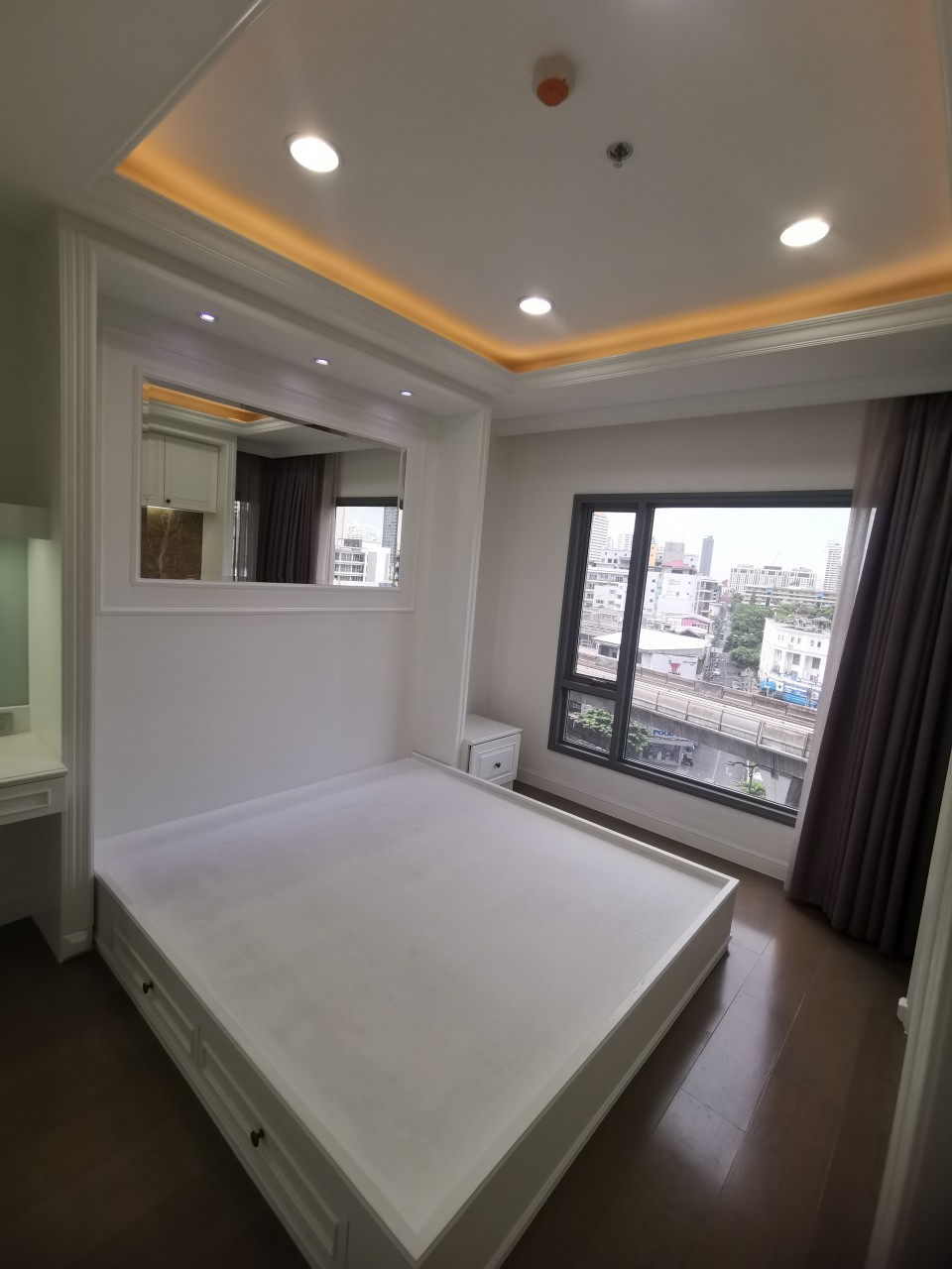 The Crest 34 I BTS Thonglor I I Big Room and Good price I #HL