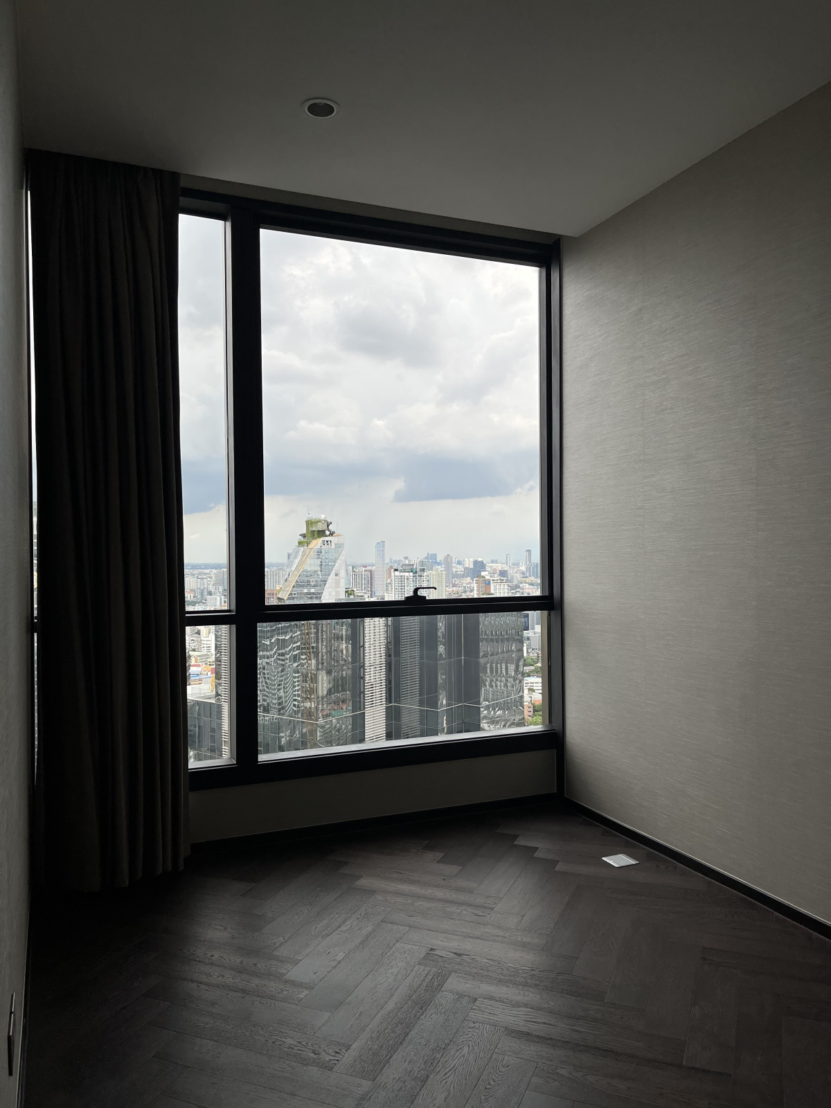 The Esse Sukhumvit 36 | BTS Thonglor | Rare unit 3 beds high floor and unbox view  #HL