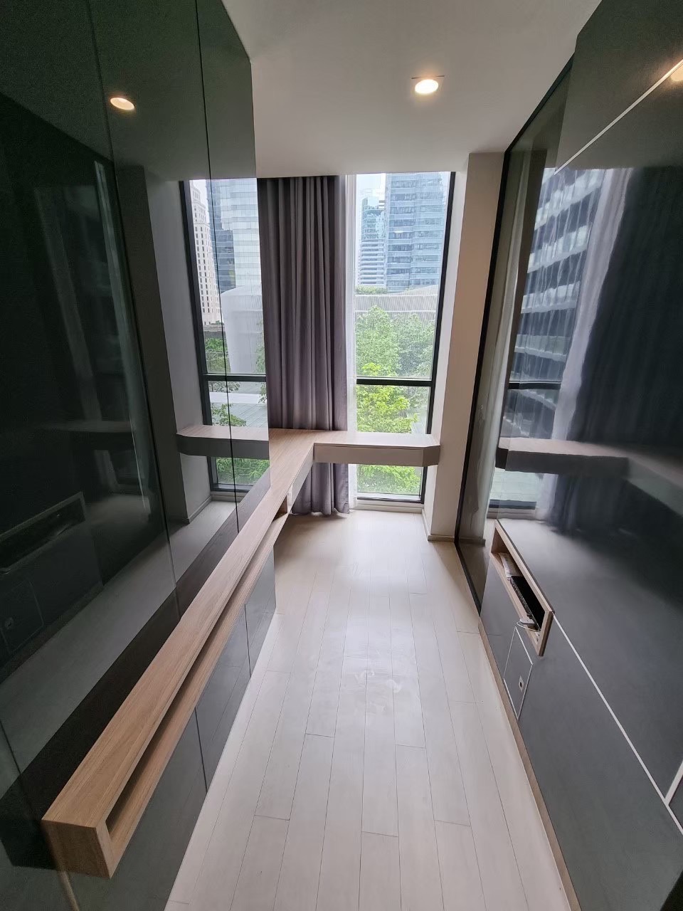 Noble Ploenchit | BTS Ploenchit | Hot Price 2 bed type #HL