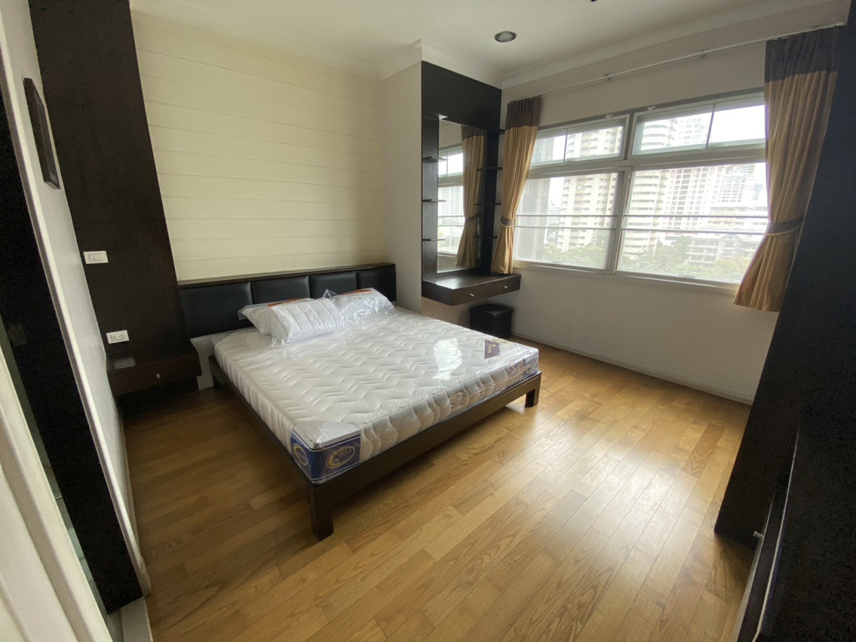 The Madison Sukhumvit 41 | BTS Phrom Phong | Pet Allowed 3 beds with Maid room  !! Hot Deal !! #HL