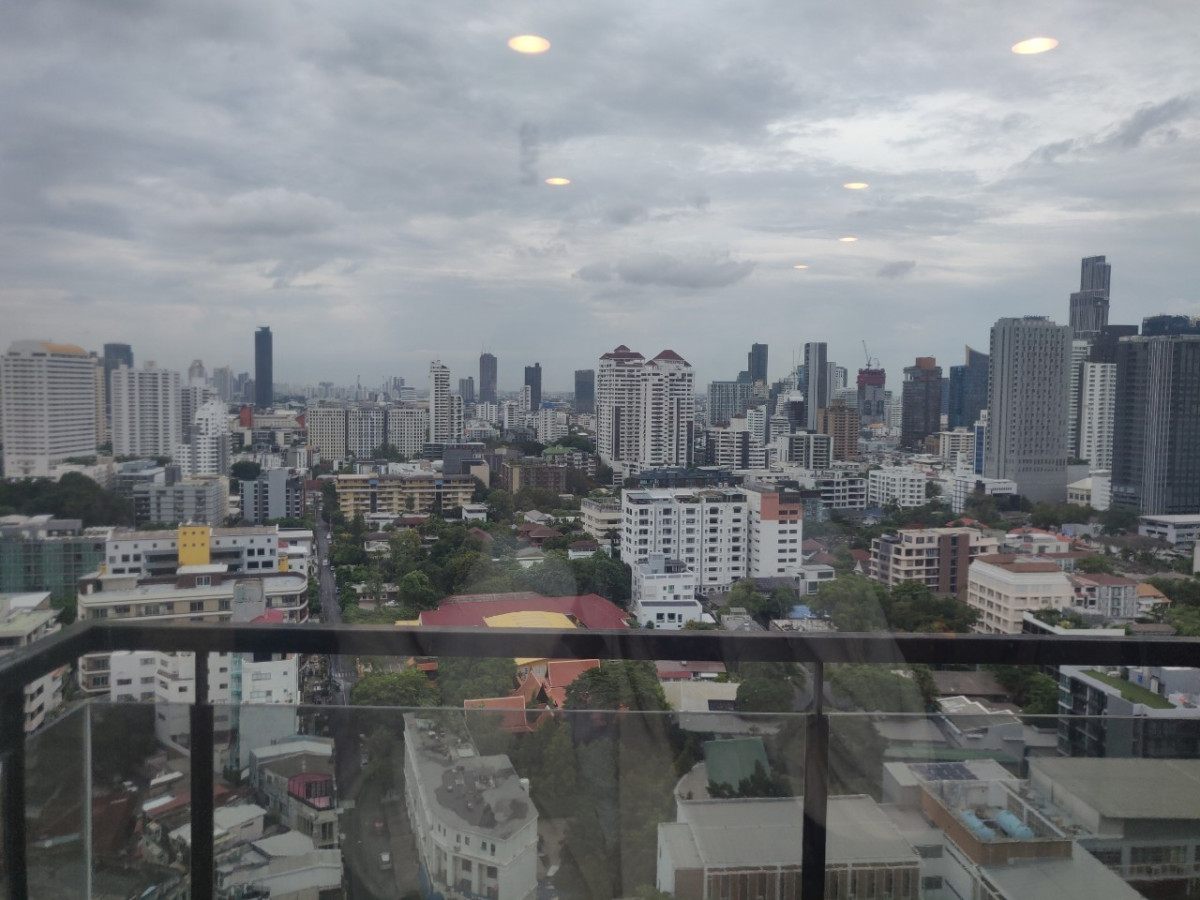 The Crest Sukhumvit 34 I BTS Thonglor I Big room Big space I #HL