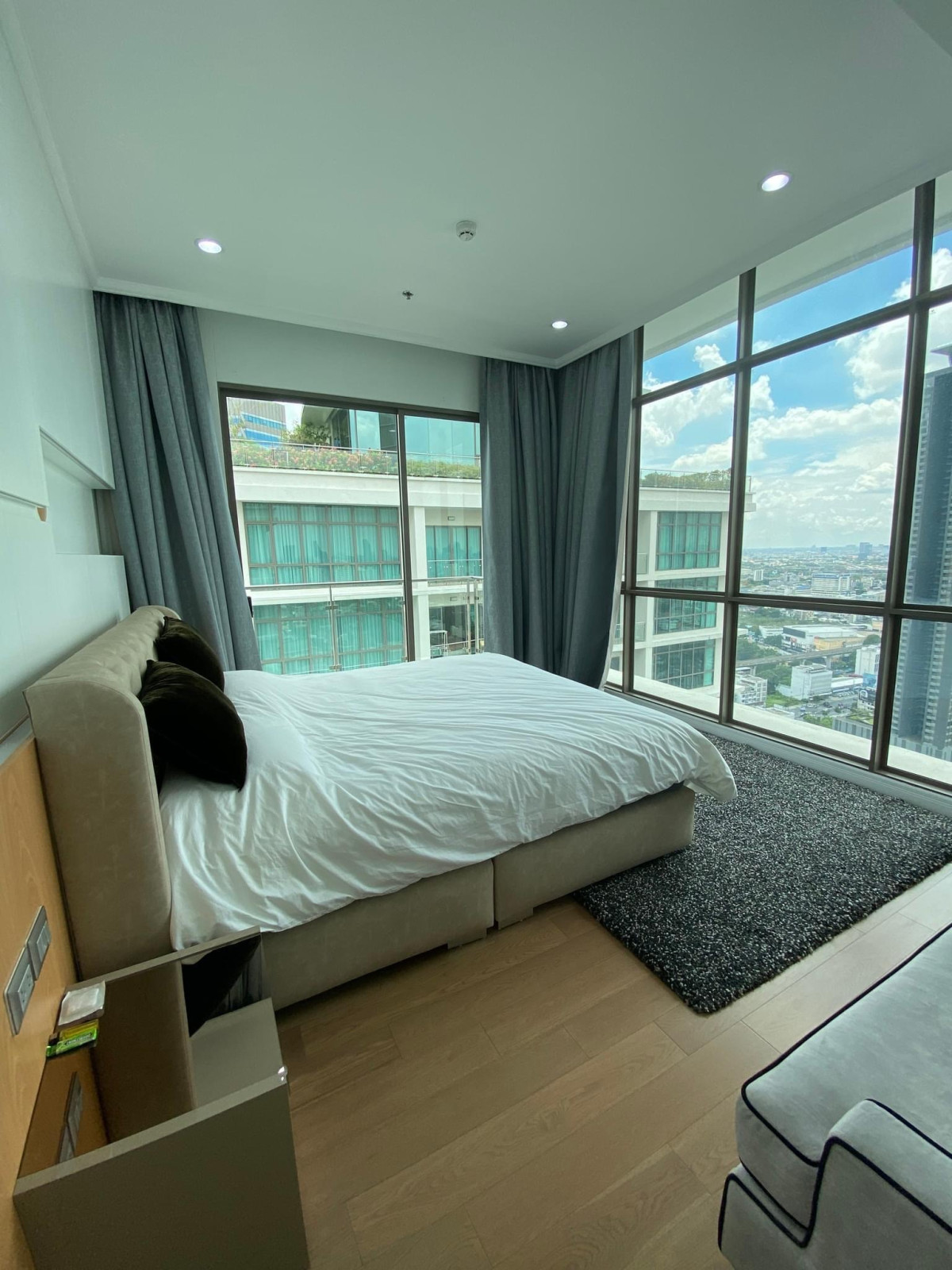 Supalai Oriental 39 I BTS Promphong I Penthouse!! #HL