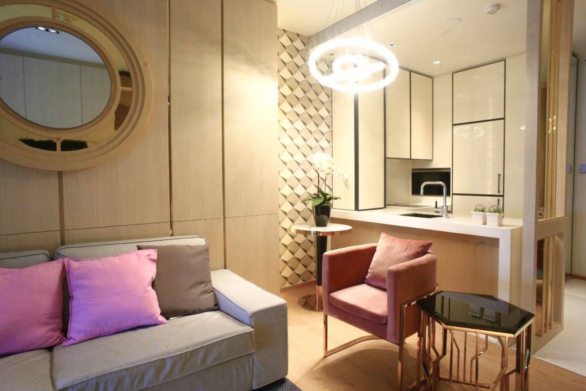 BEATNIQ SUKHUMVIT 32 / BTS PHROMPHONG / HL / SPECIAL DECORATED HIGH FLOOR 60SQ.M.( APPROX ) 1BEDROOM 1BATHROOM IN PHROMPHONG