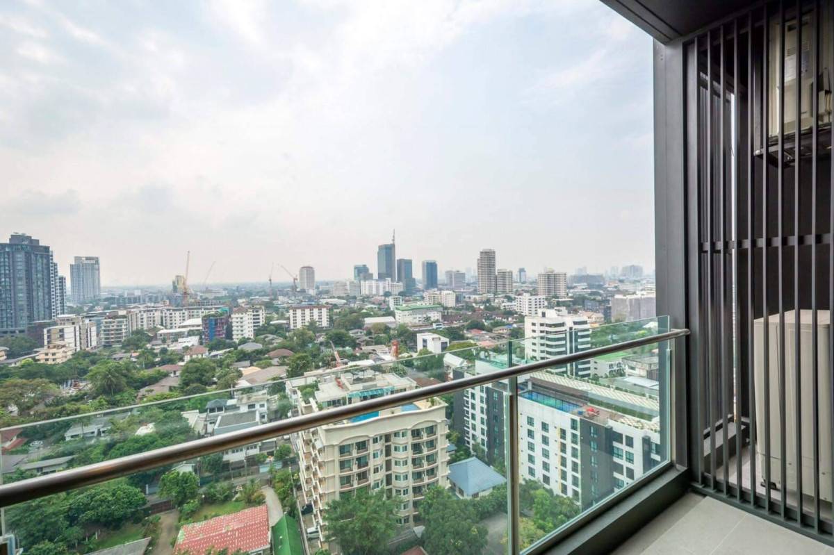 BEATNIQ SUKHUMVIT 32 / BTS PHROMPHONG / HL / LUXURY READY FOR RENT SUKHUMVIT 32