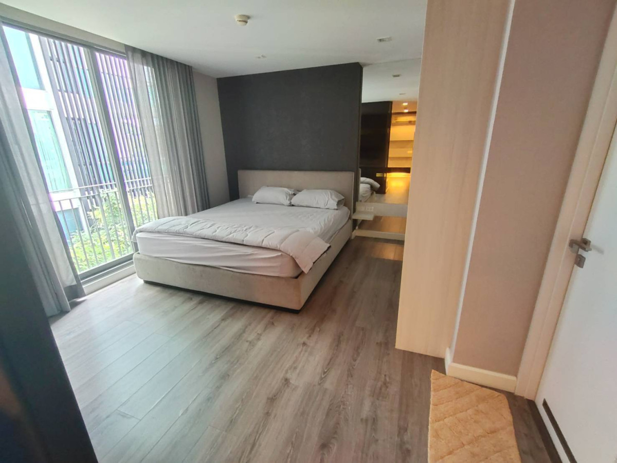 The Room Sukhumvit 40 l BTS Ekkamai l #HL