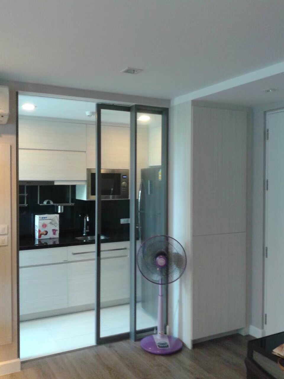 The Room Sukhumvit 40 l BTS Ekkamai l #HL