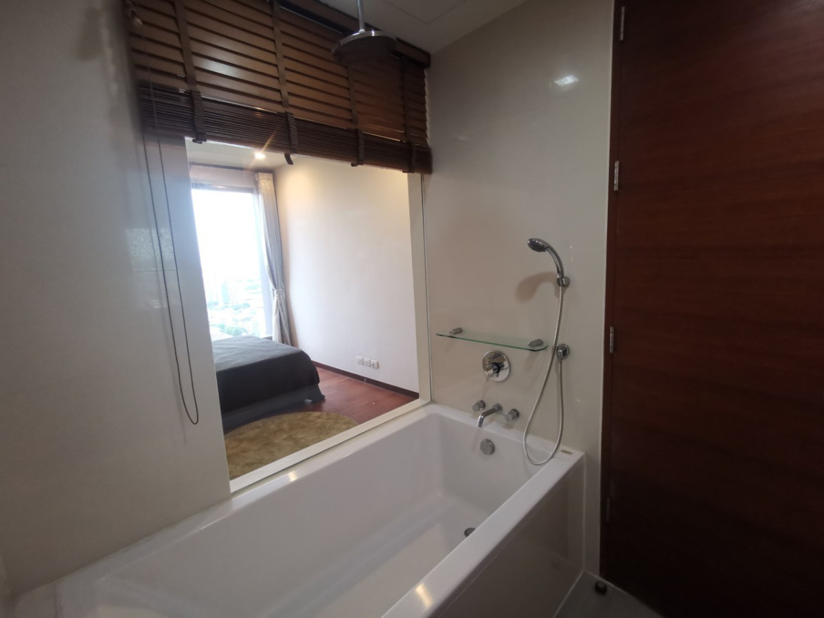 ASHTON MORPH SUKHUMIT 38 i BTS THONGLOR I PET FRIENDLY 2BED 2PARKING SLOT (1FIXED ) I #HL