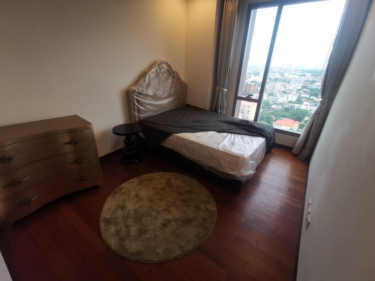 ASHTON MORPH SUKHUMIT 38 i BTS THONGLOR I PET FRIENDLY 2BED 2PARKING SLOT (1FIXED ) I #HL