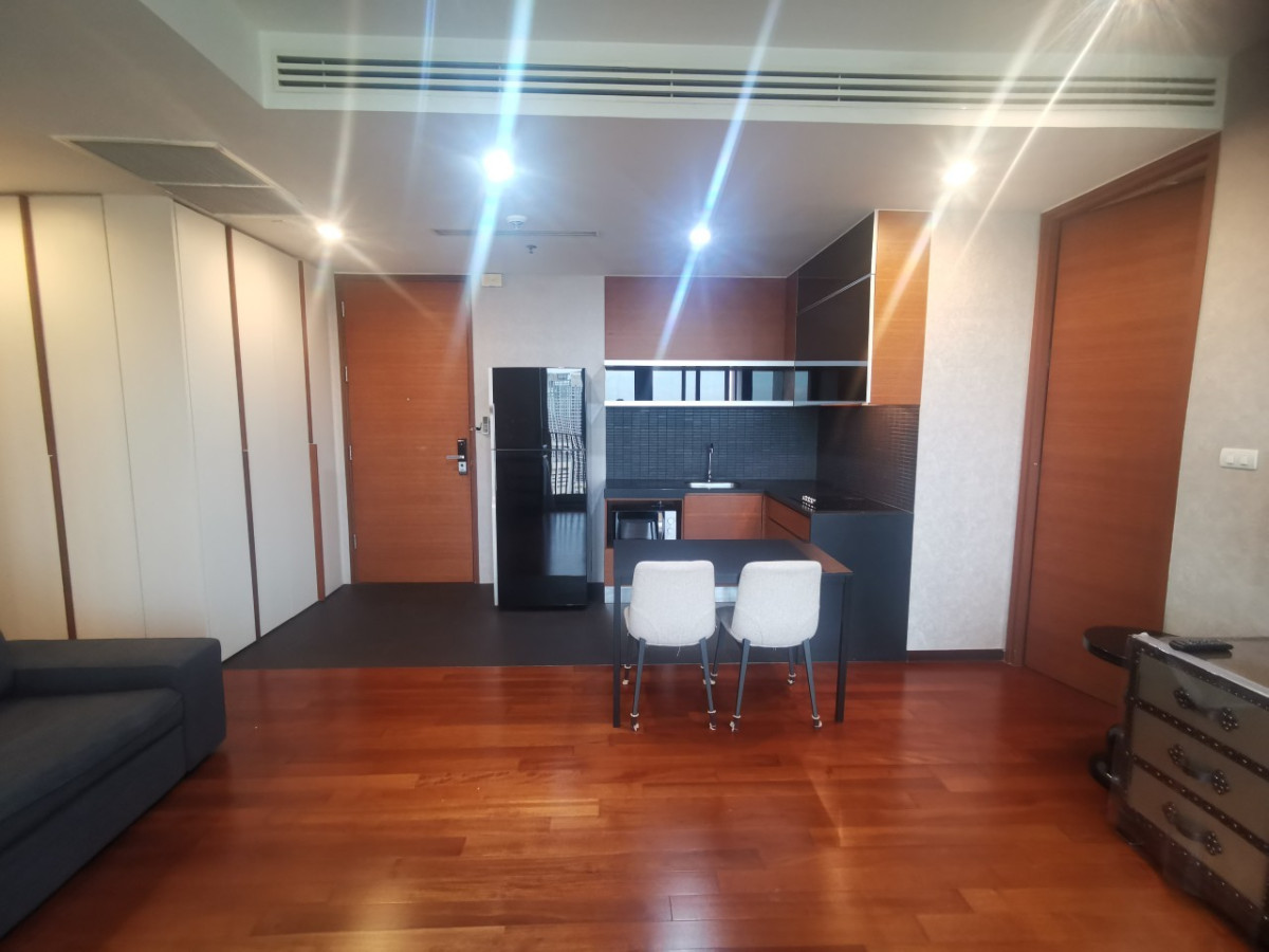 ASHTON MORPH SUKHUMVIT 38 I BTS THONGLOR I PET FRIENDLY LUXURY 2BEDROOM 50K 70SQ.M. HIGH FLOOR AVAILABLE FOR RENT I #HL