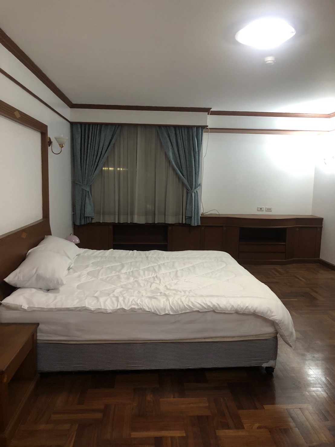 Las Colinas Asoke | BTS Asoke | Best price | #HL