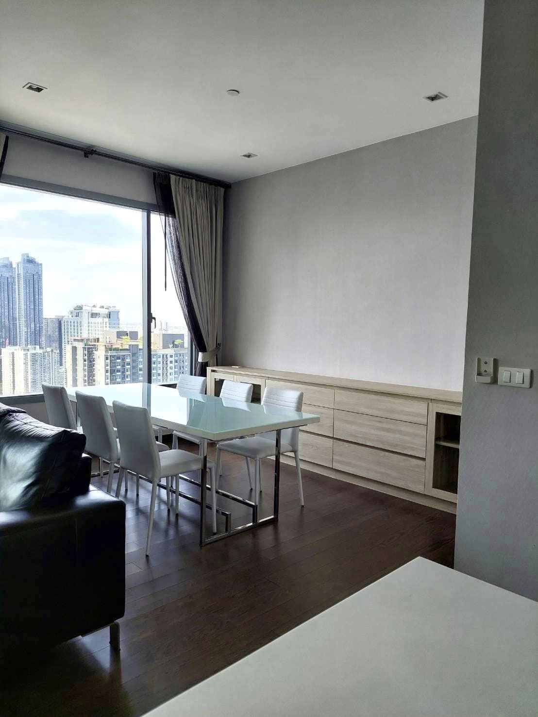 Q Asoke (คิว อโศก) | MRT เพชรบุรี 0 เมตร | ห้อง Penthouses สำหรับครอบครัว หรือผู้บริหาร พื้นที่ในห้องใหญ่ ห้องจริงสวยกว่าในรูป เหลือห้องสุดท้าย ด่วน | #HL