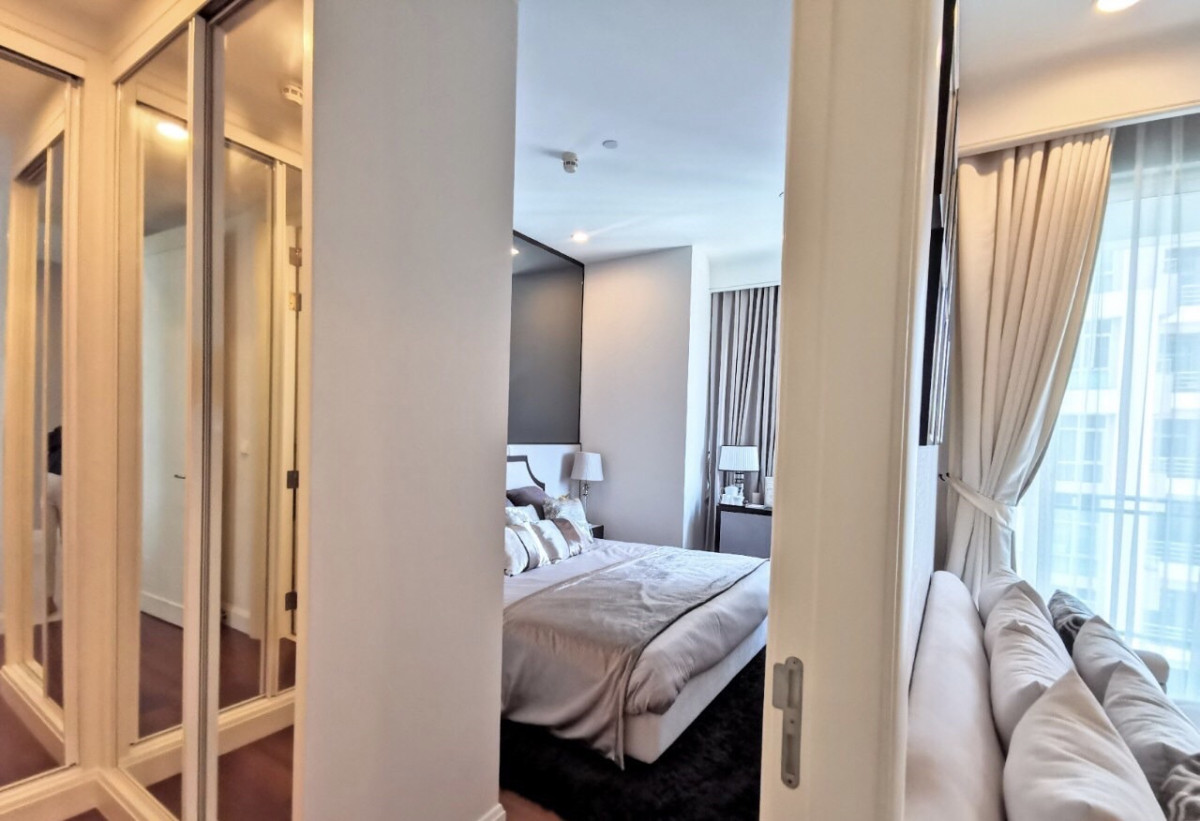 Q Langsaun I BTS Ratchadamri I Luxury Room, Modern Style I #HL