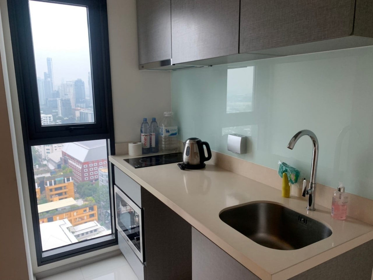 Rhythm Sukhumvit 36-38 I BTS Thonglor I Best Price, New Room I #HL