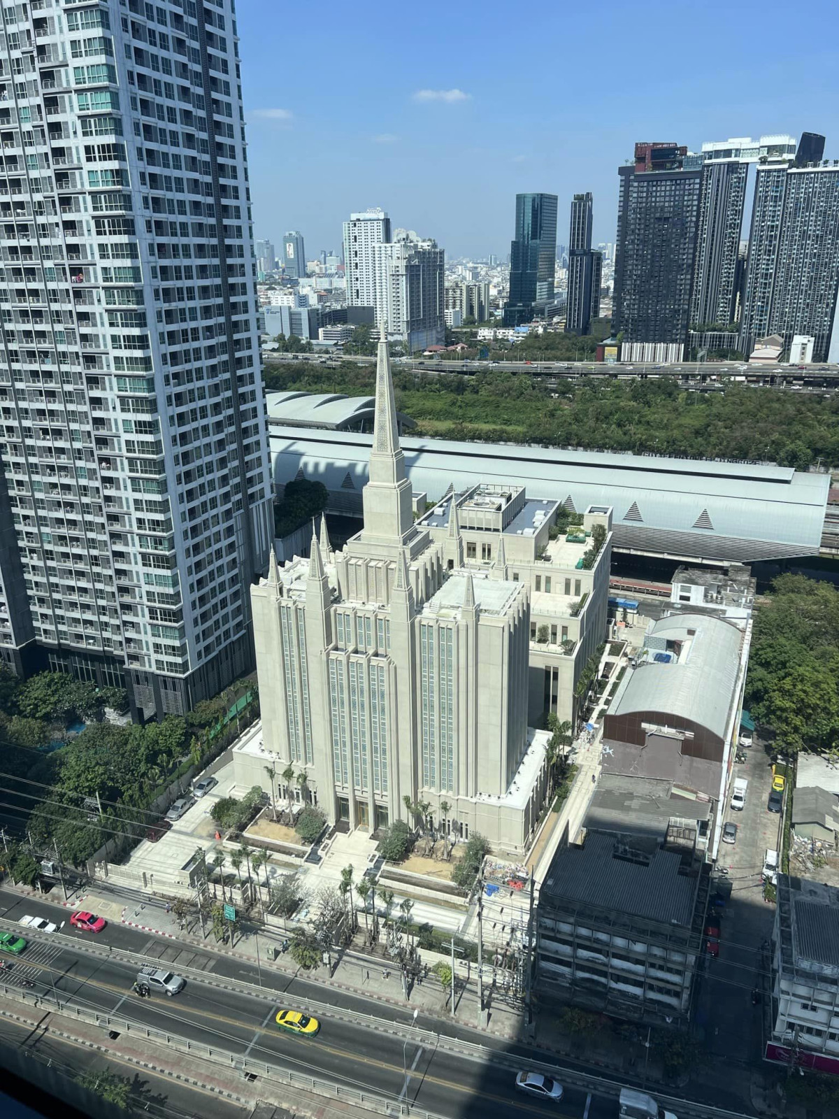 Q Asoke (คิว อโศก) | MRT สถานีเพชรบุรี | ขายคอนโดหรู โลเคชั่นดี ติดรถไฟฟ้า 0 เมตร โลเคชั่นขนาดนี้หาที่ไหนไม่ได้แล้ว ห้องสวย วิวดี บริการยื่นกู้ให้ฟรี | #HL