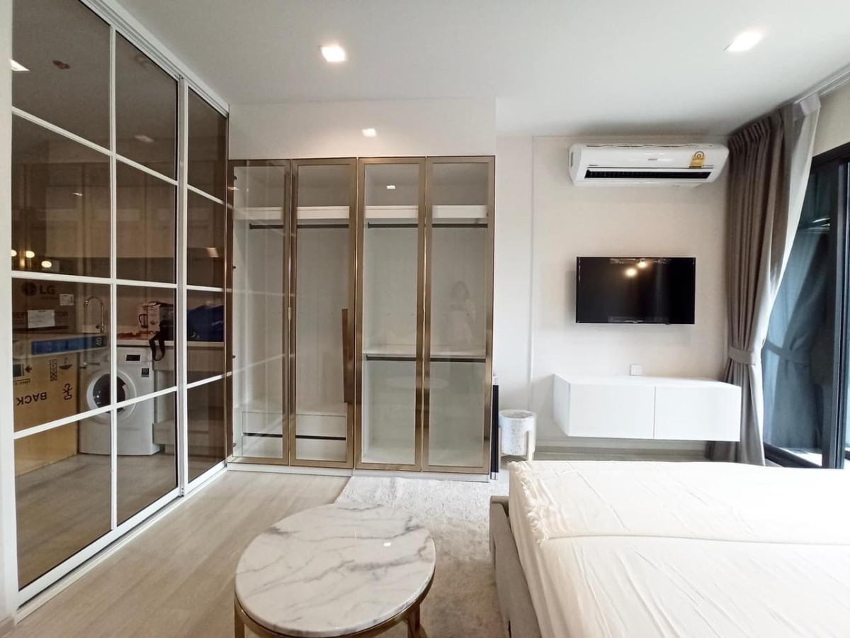 Life One Wireless | BTS Ploenchit | ห้องตกแต่งสวย Studio มีฉากกลั้น #N