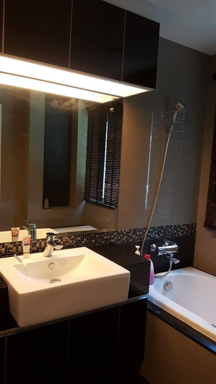 The Crest Sukhumvit 34 I BTS Thonglor I Big room Big space I #HL