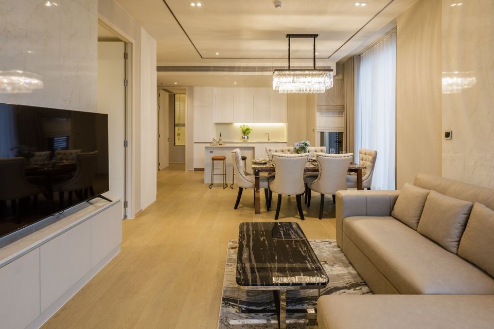 THE STRAND THONGLOR I BTS THONGLOR I SUPER ULTIMATE CLASS IN THONGLOR 2BED2BATH 100K READY TO MOVE IN I HL