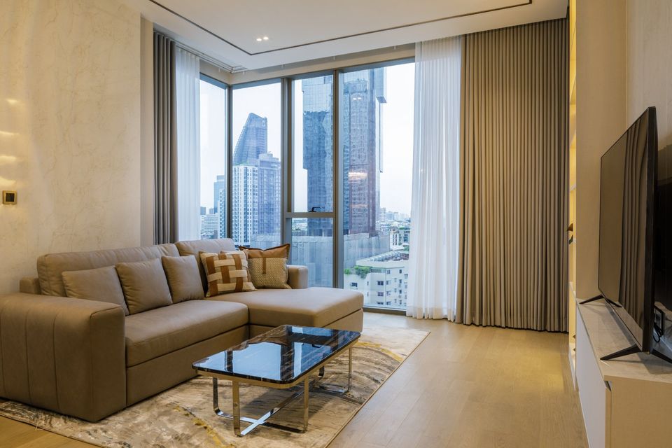 THE STRAND THONGLOR I BTS THONGLOR I SUPER ULTIMATE CLASS IN THONGLOR 2BED2BATH 100K READY TO MOVE IN I HL