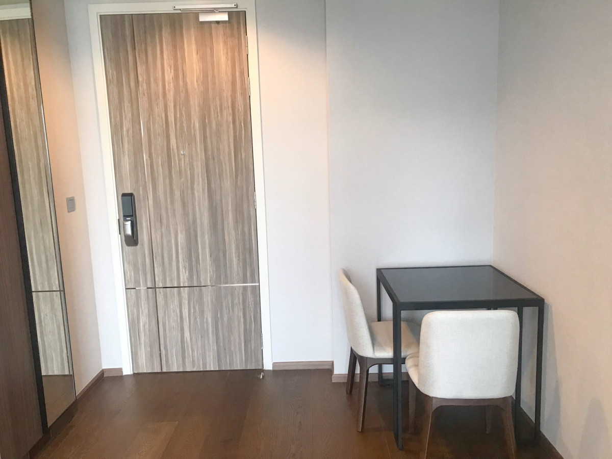 IDEO Q SUKHUMVIT 36 I BTS THONGLOR I RIVER VIEW AND NICE PRICE 32k 30+ FLOOR 1BEDROOM 44SQ.M. I HL