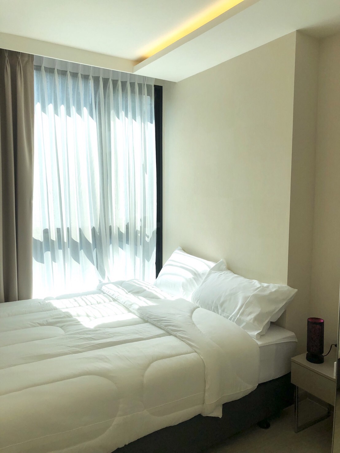 Vtara Sukhumvit 36 I BTS thonglor I Pool View Lively room Nice Deal Negotiable I #HL