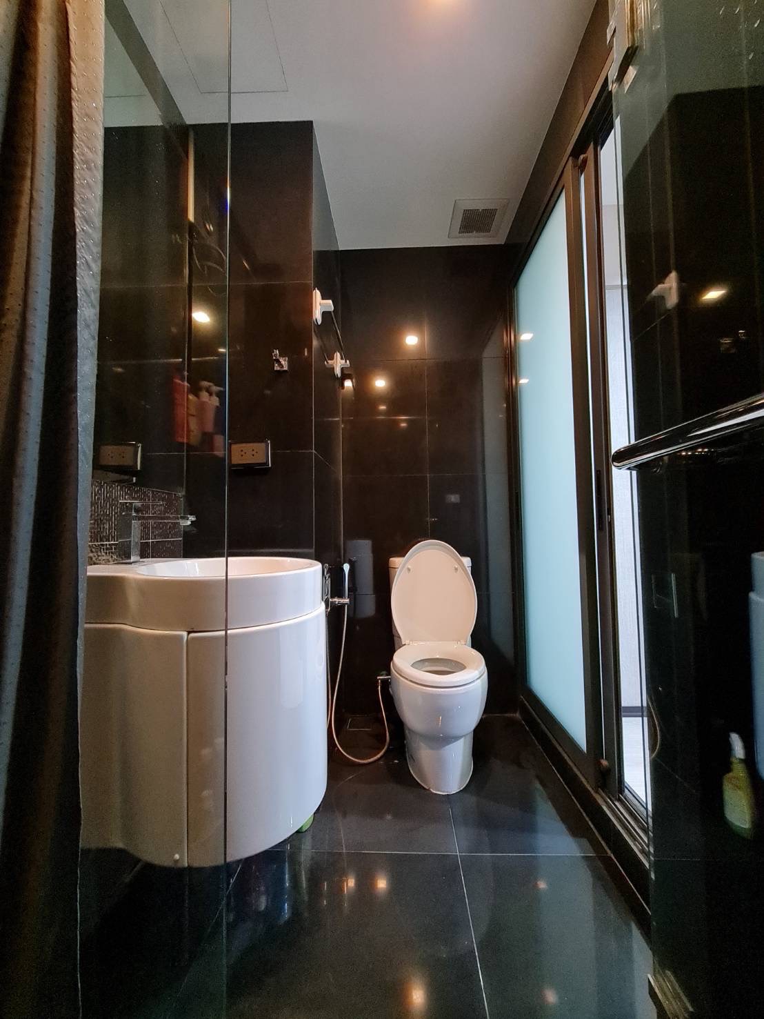 Rhythm Sukhumvit 36-38 I BTS Thonglor I Lively Room Good Price High Floor I #HL