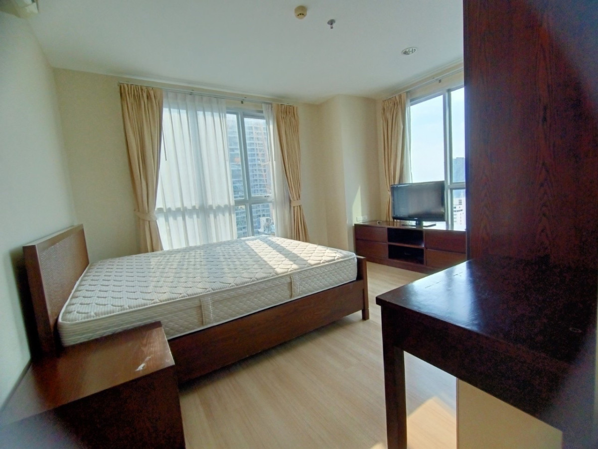 Life Sathorn 10 I Bts St.Louis I ห้องใหญ่ วิวดี I #Old