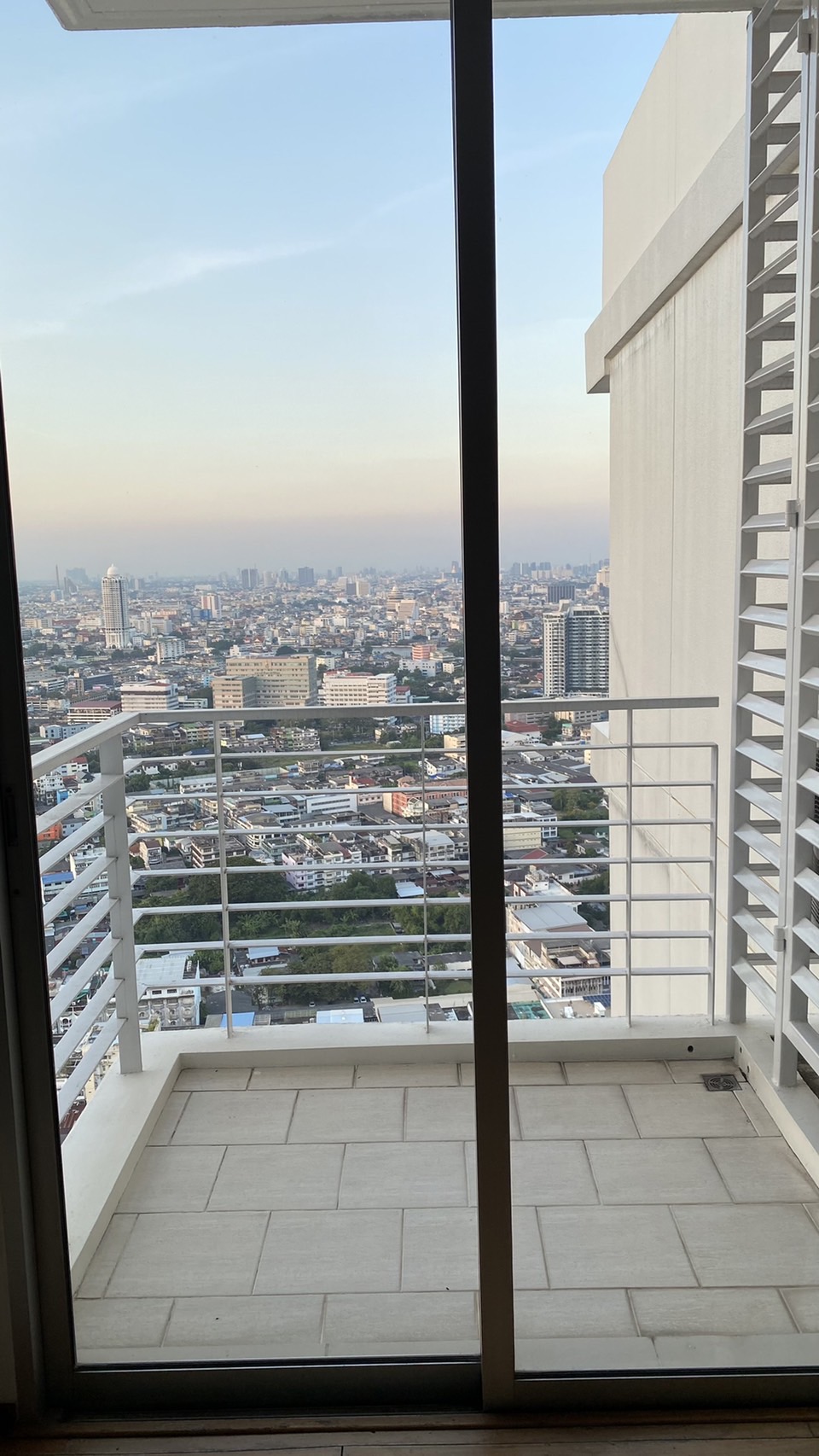 🔥FOR SELL Villa Sathorn High Floor🔥Near BTS Krung Thon Buri | #HL