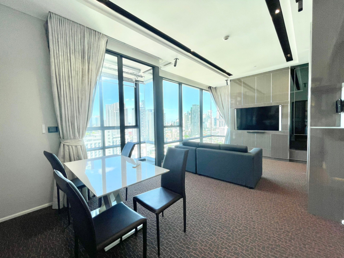 THE BANGKOK THONGLOR I BTS THONGLOR I LUXURY IN THONGLOR 90SQ.M. 90,000 BAHT PER MONTH I HL