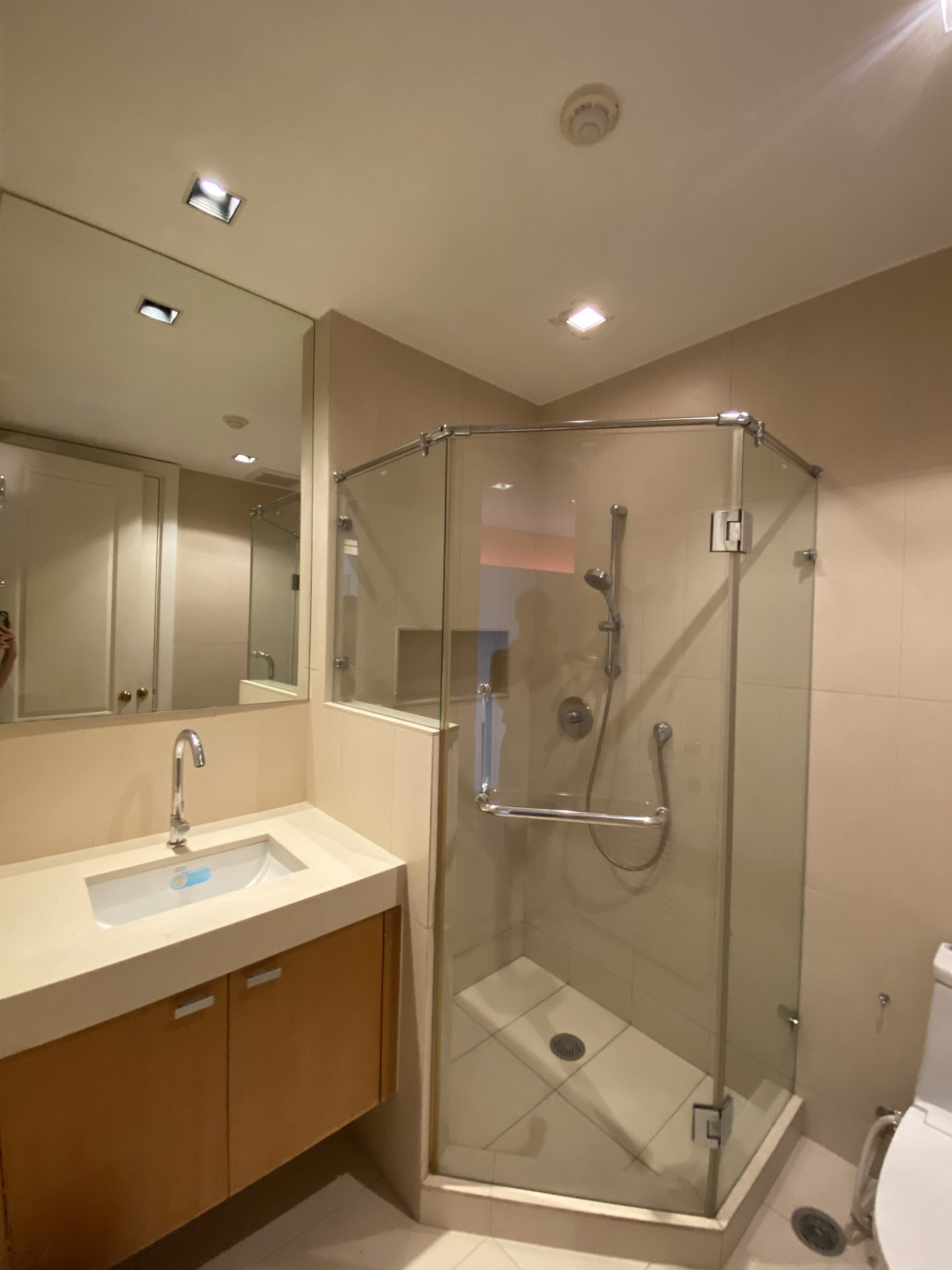 Athenee Residence | BTS Ploenchit | ราคาดี ห้องหายาก พื้นที่กว้าง ตกแต่งใหม่ พร้อมเข้าอยู่ #HL