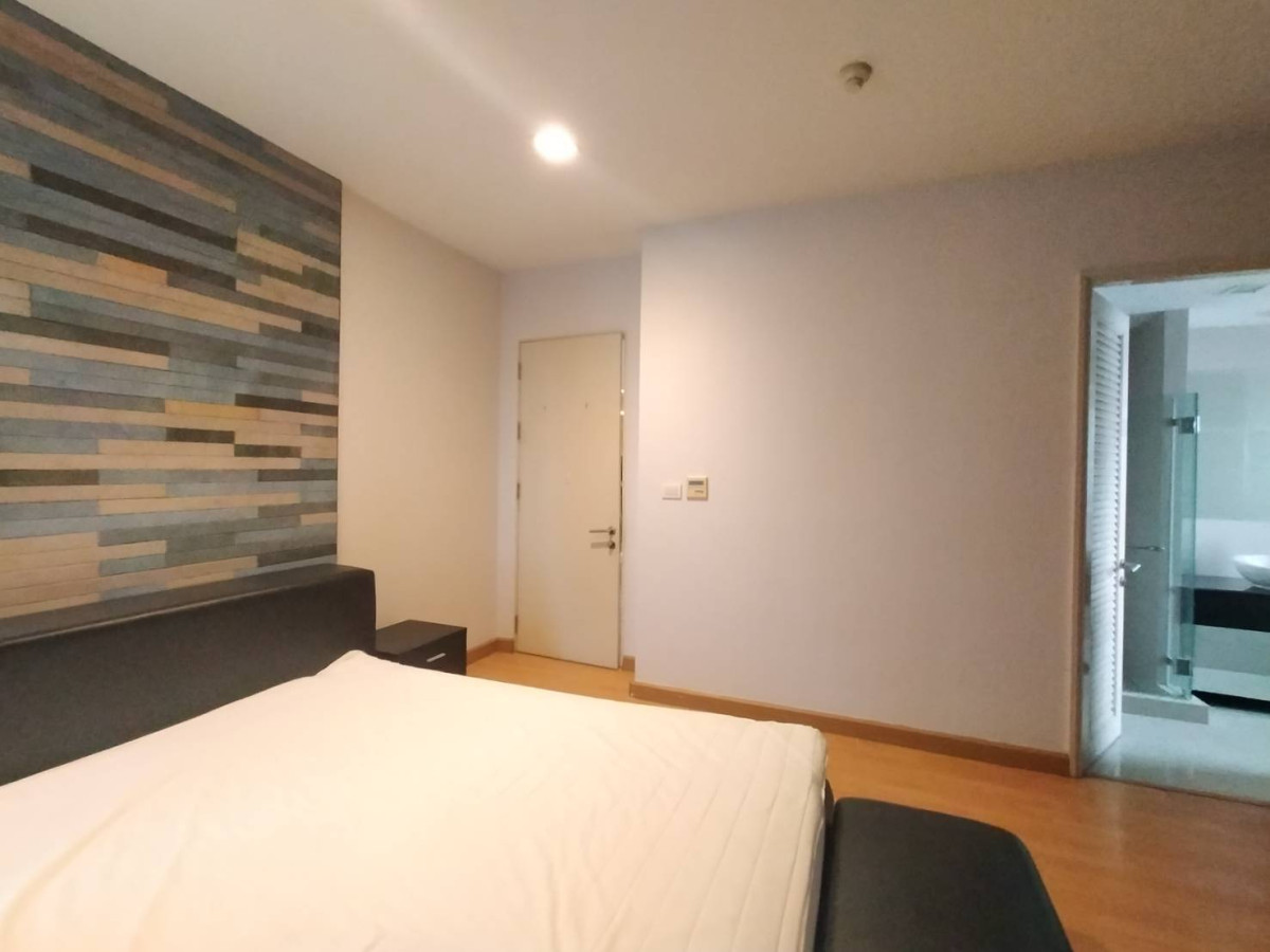 Nusasiri Grand Condo | BTS เอกมัย |ห้องใหญ่ ติด BTS  มี maid room |HL