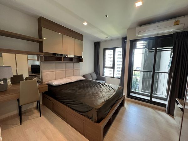 LIFE ONE WIRELESS I BTS PLOENCHIT I FOR RENT 18,200 BAHT PER MONTH READY TO MOVE IN I HL