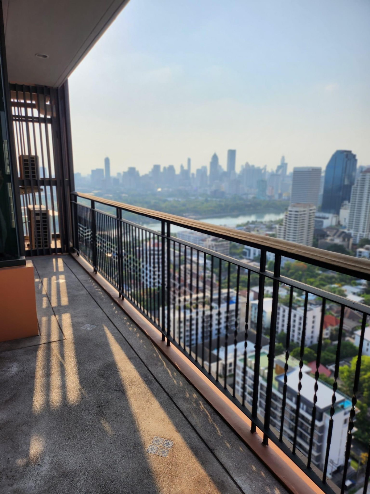 Aguston Sukhumvit 22 | BTS Phorm Phong | Good View, Big balcony | #HL