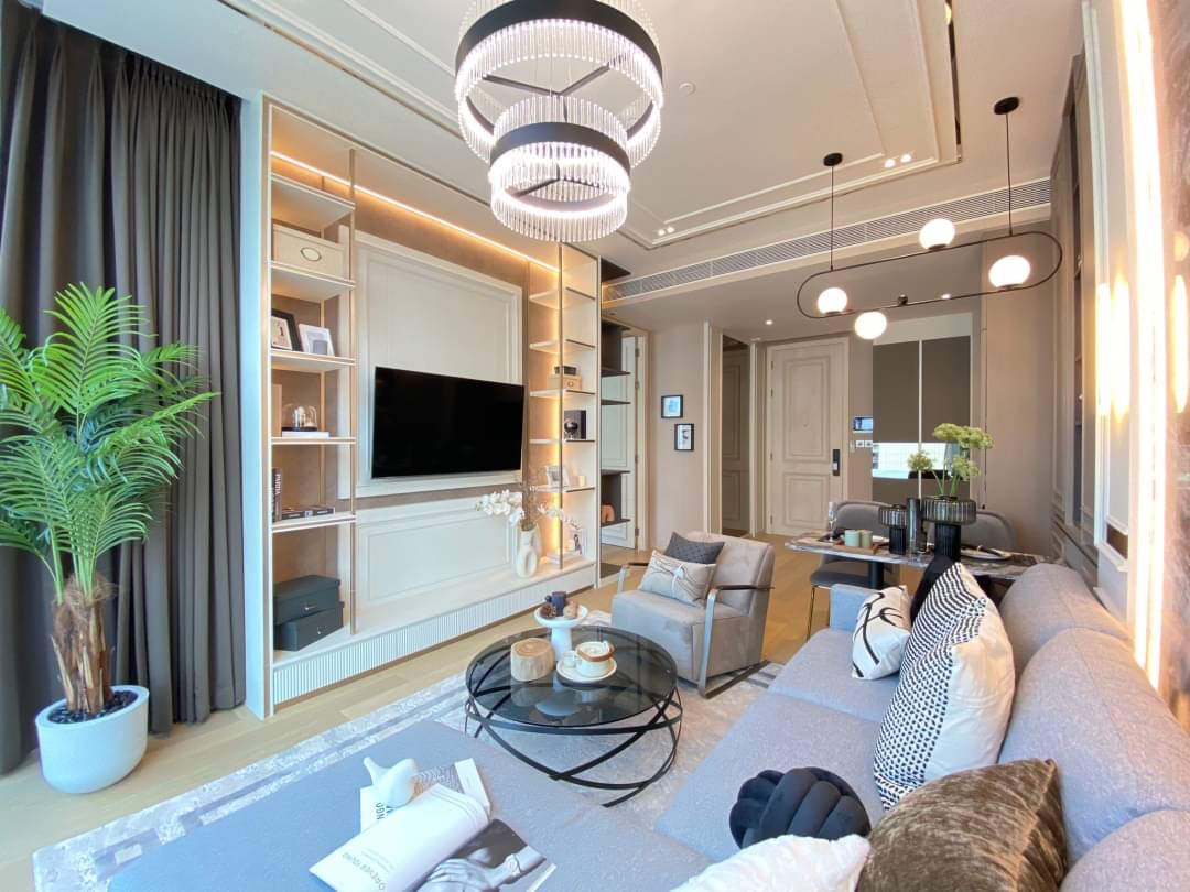 The Strand Thonglor | BTS Thonglo | ห้องตกแต่งเฟอร์นิเจอร์แบรนเนม สวยมาก #HL