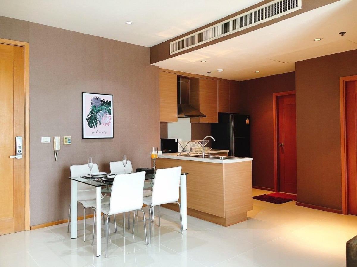 The Emporio Place Sukhumvit 24 | BTS Phorm Phong | The best price | #HL