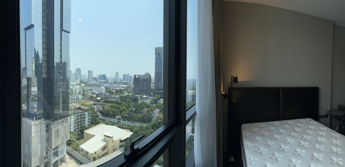 The Esse Sukhumvit 36 | BTS Thonglo | 1 bed ไซส์ใหญ่ ราคาคุยได้ ชั้นสูง พร้อมเข้าอยู่ #HL