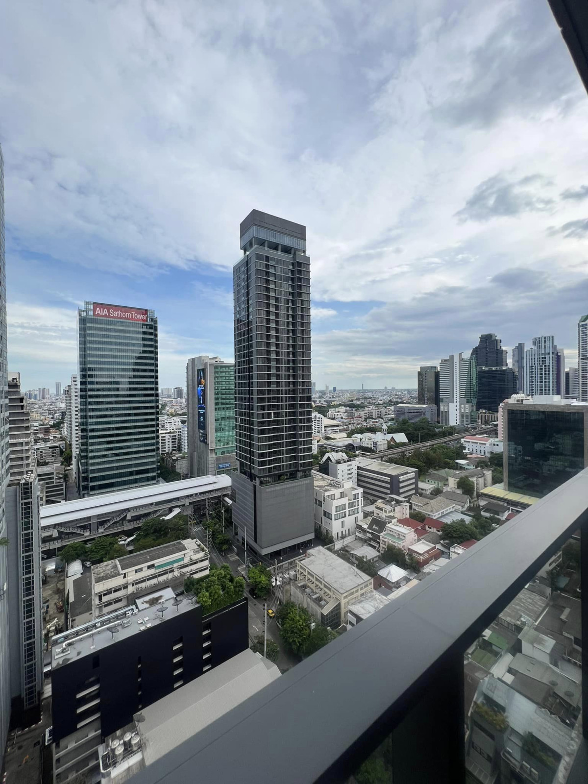 Tait Sathorn 12 I Bts St.louis I Luxury room facing sathorn I #New