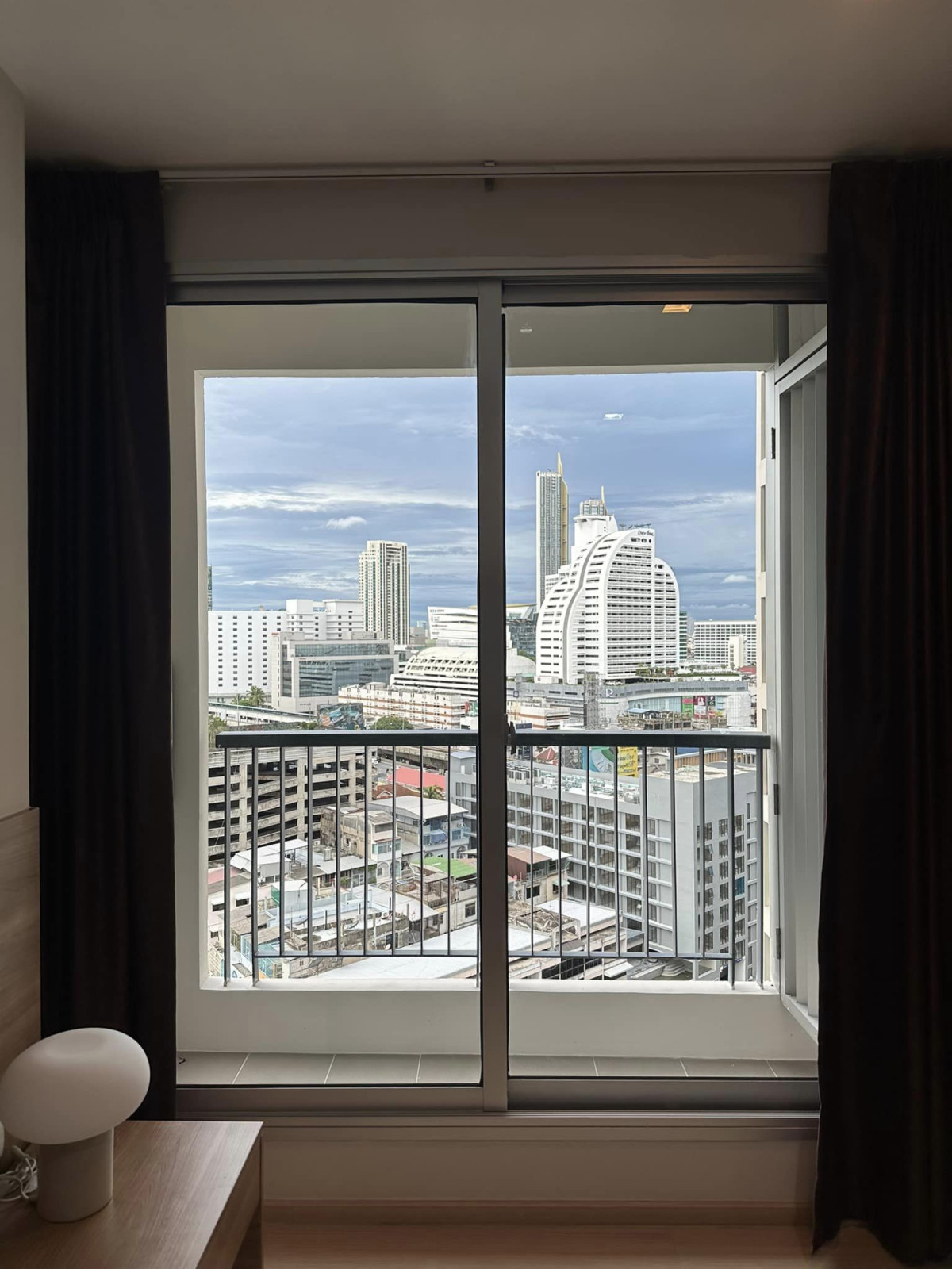 Rhythm Sathorn I Bts SaphanTaksin I 1Bedroom Sky Kitchen Good View I #Old