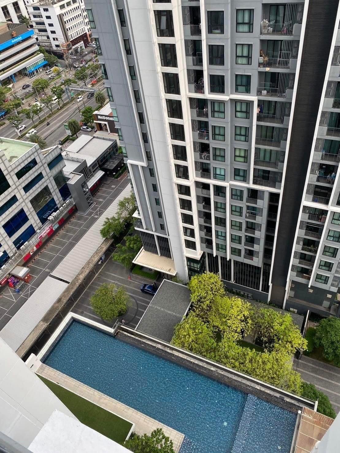 Quinn Condo Ratchada I MRT สุทธิสาร 200 ม. I ขายขาดทุน ราคาดีมาก วิวสระว่ายน้ำ ไม่เคยปล่อยเช่า I #HL