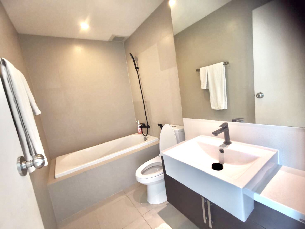 NOBLE REMIX I BTS THONGLOR I PENTHOUSE HIGH FLOOR READY TO MOVE IN 3BED4BATH 3BATHUB I HL