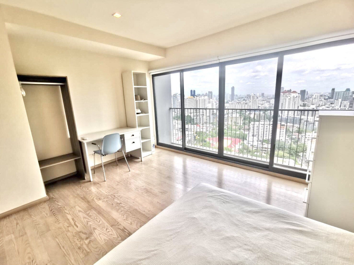 NOBLE REMIX I BTS THONGLOR I PENTHOUSE HIGH FLOOR READY TO MOVE IN 3BED4BATH 3BATHUB I HL