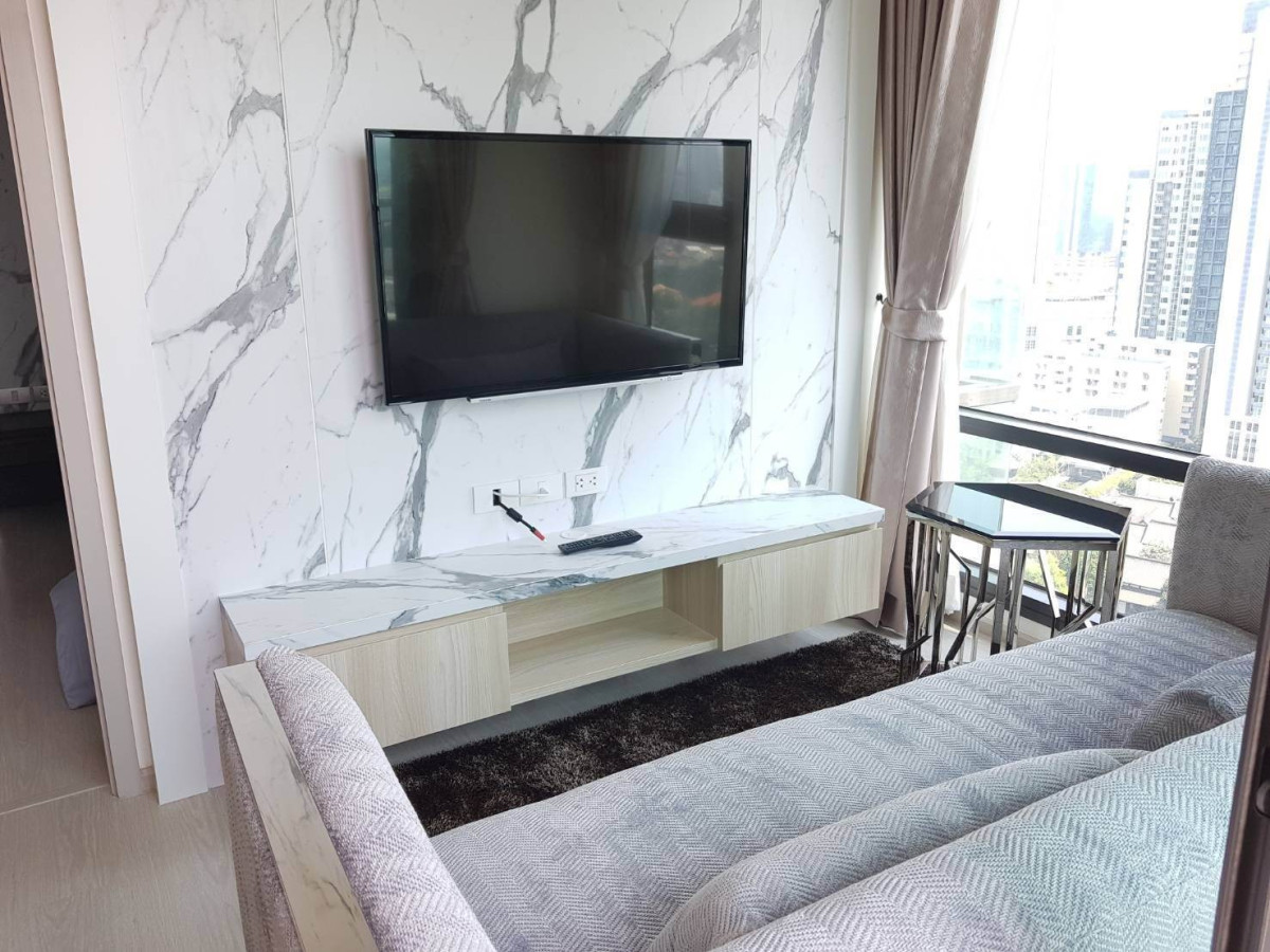 Rhythm Sukhumvit 36 - 38 I BTS Thonglor I Beautiful room High Floor I #HL