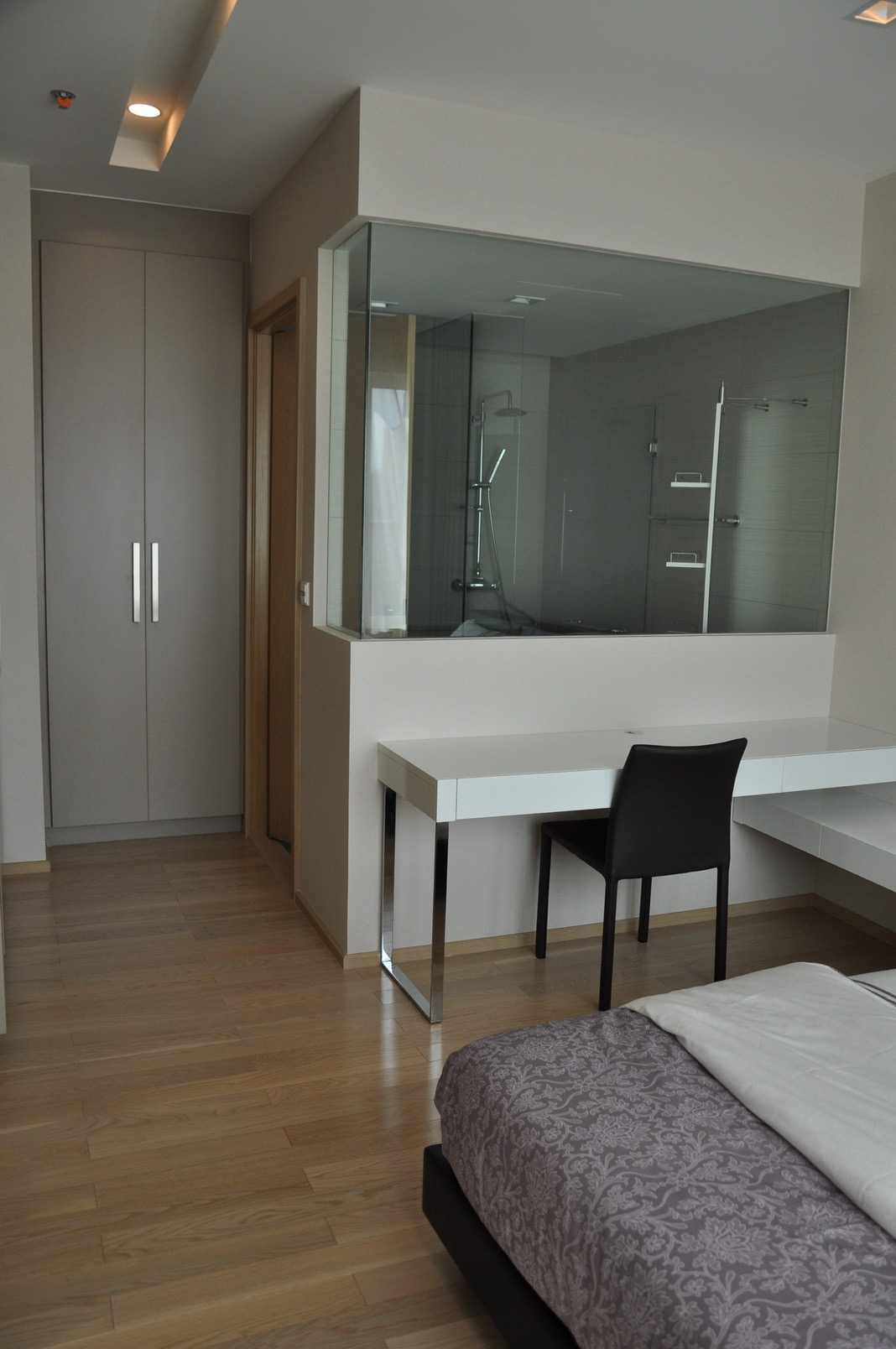 SIRI @ SUKHUMVIT I BTS THONGLOR I 1BEDROOM INFRONT OF THE MAIN ROAD BTS THONGLOR READY TO MOVE IN I HL