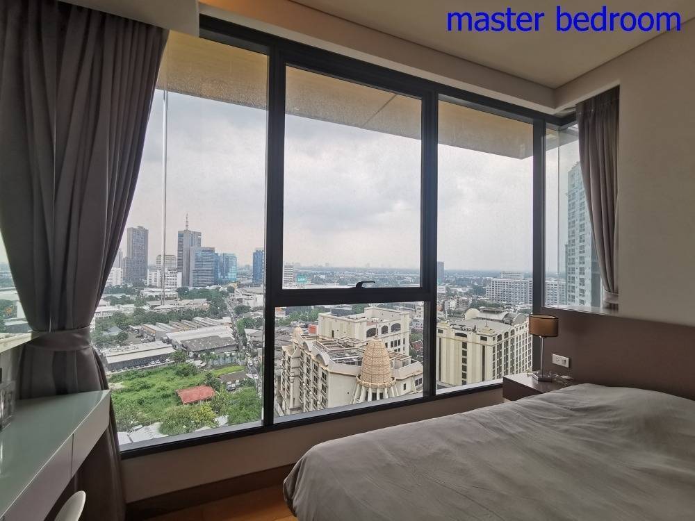 The Lumpini Sukhumvit 24 I BTS Phromphong I Corner room Nice View I #O